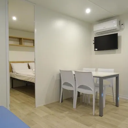 Small Camp Il Poggetto Feriehus
